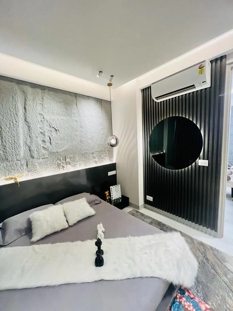 The Zirk sample flat bedroom
